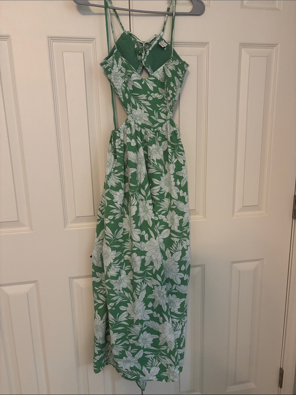 American Eagle Outfitters Green Maxi Dress with White Floral Print
